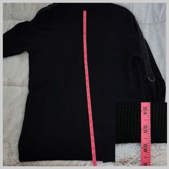 White House Black Market Sweater • Cardigan • Detailed Sleeves • Classic Fit • S - Picture 9 of 13